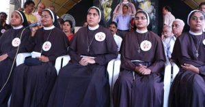 nuns-protest